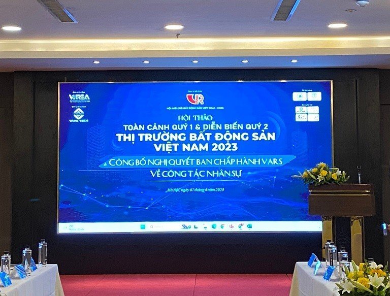 Các giải pháp với thị trường BĐS mới chỉ đang ở giai đoạn “trấn an tinh thần”